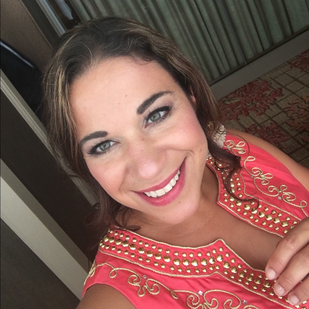 Meet your Posher, Michenelle